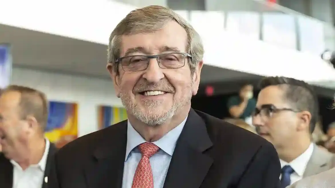 Michael Dowling transforms New York’s largest hospital network after growing up in rural Ireland with no running water