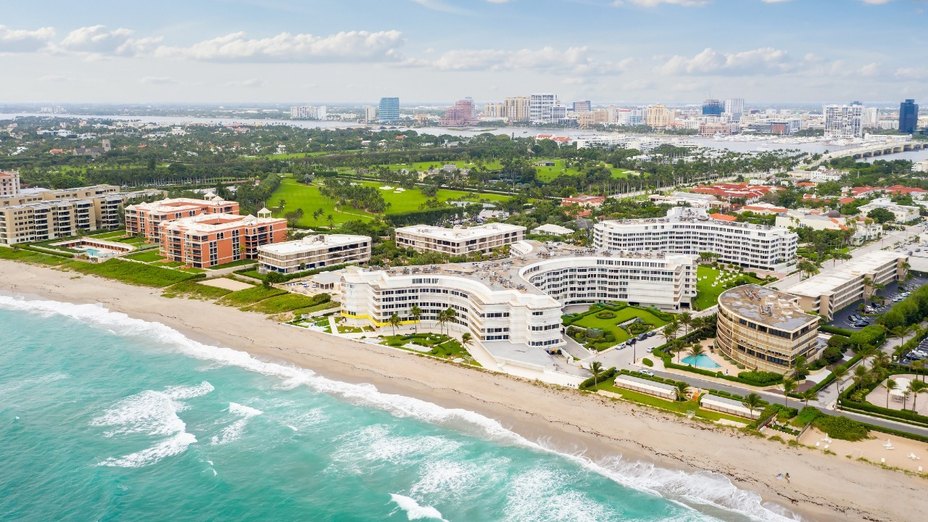Real Estate Markets in Miami and Palm Beach Heat Up as Political Unrest Drives Wealthy New Yorkers Out of the City