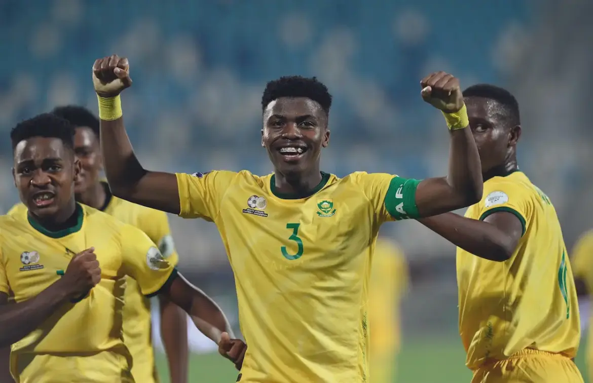 Kaizer Chiefs and Orlando Pirates battle to sign teenage left-back Neo Rapoo from SuperSport United in South African transfer showdown