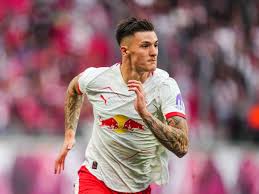Arsenal Steps Up Negotiations to Sign RB Leipzig Striker Benjamin Sesko Amid Growing Interest in Goalkeeper Kepa Arrizabalaga in London
