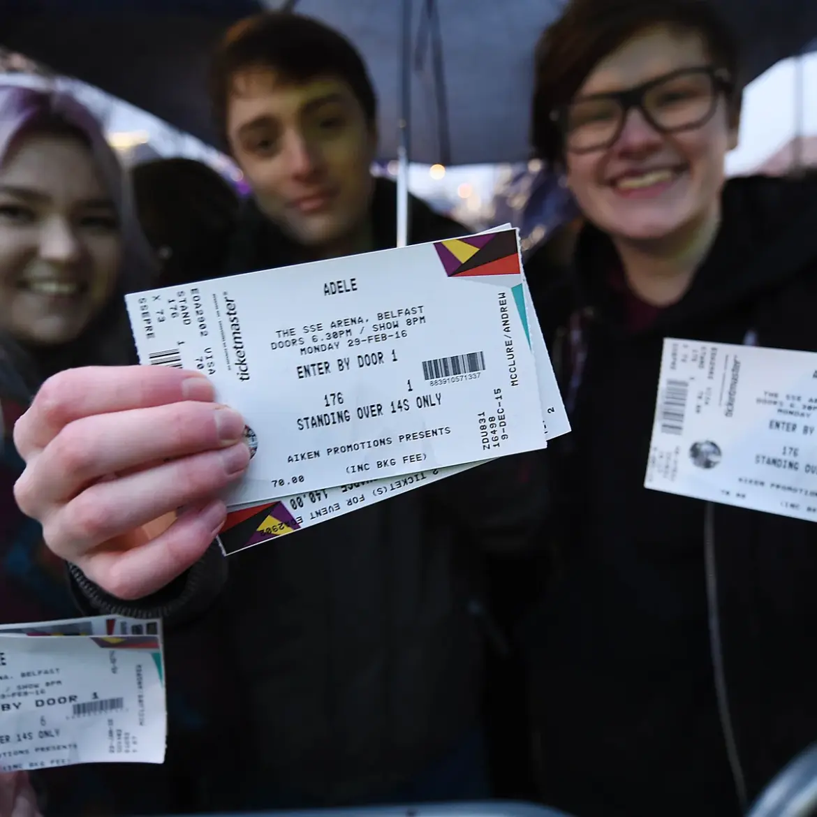 Scammers trick over a million UK Gen Zs out of concert ticket money as social media becomes a hotbed for fraud this summer