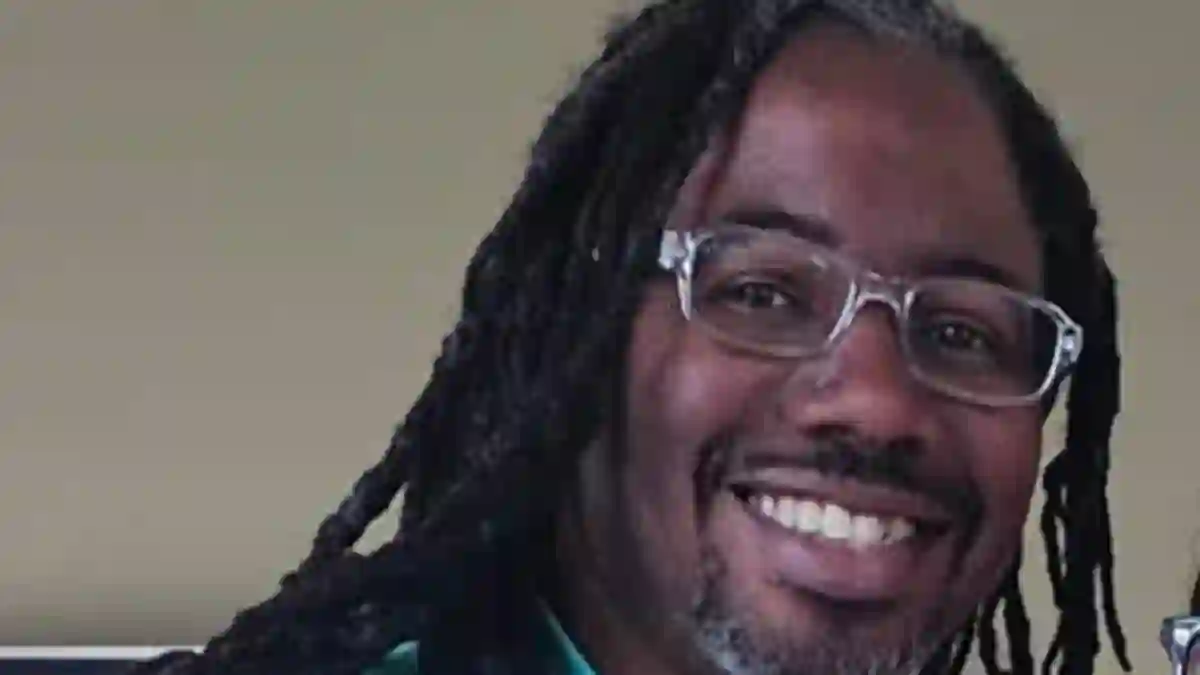 Derrick Perry