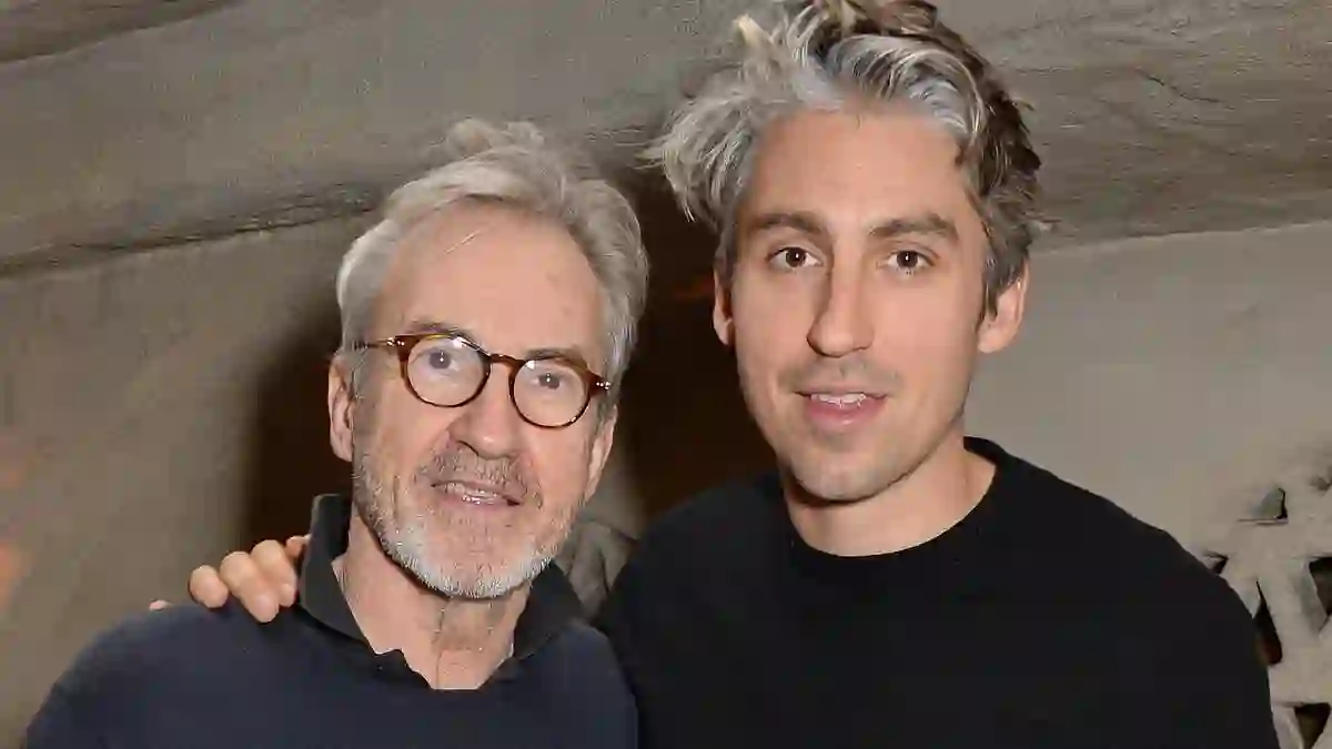 Larry Lamb