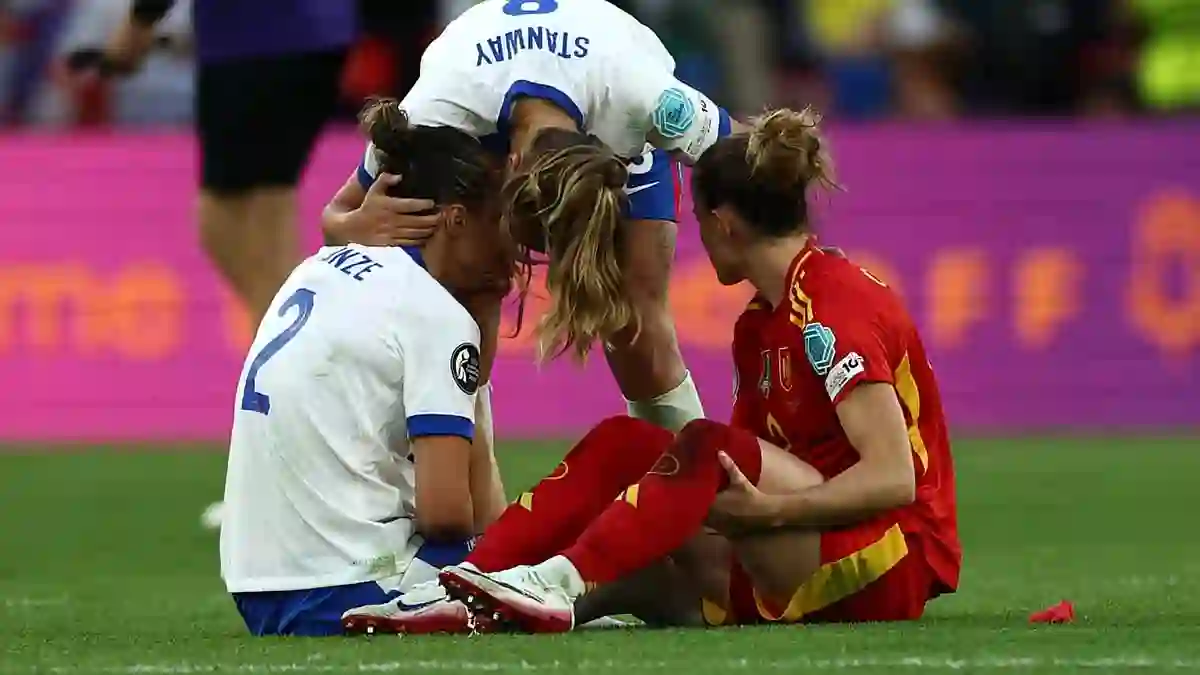 Lucy Bronze