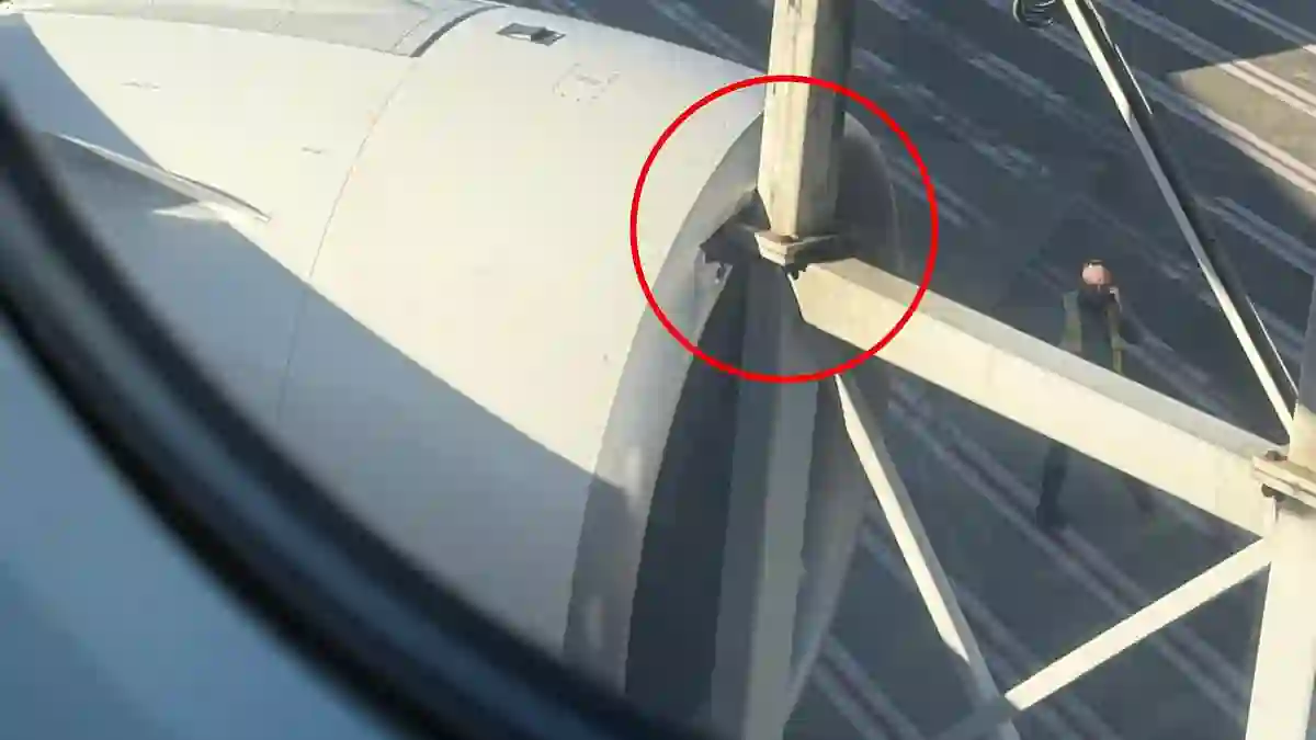 Qantas aerobridge