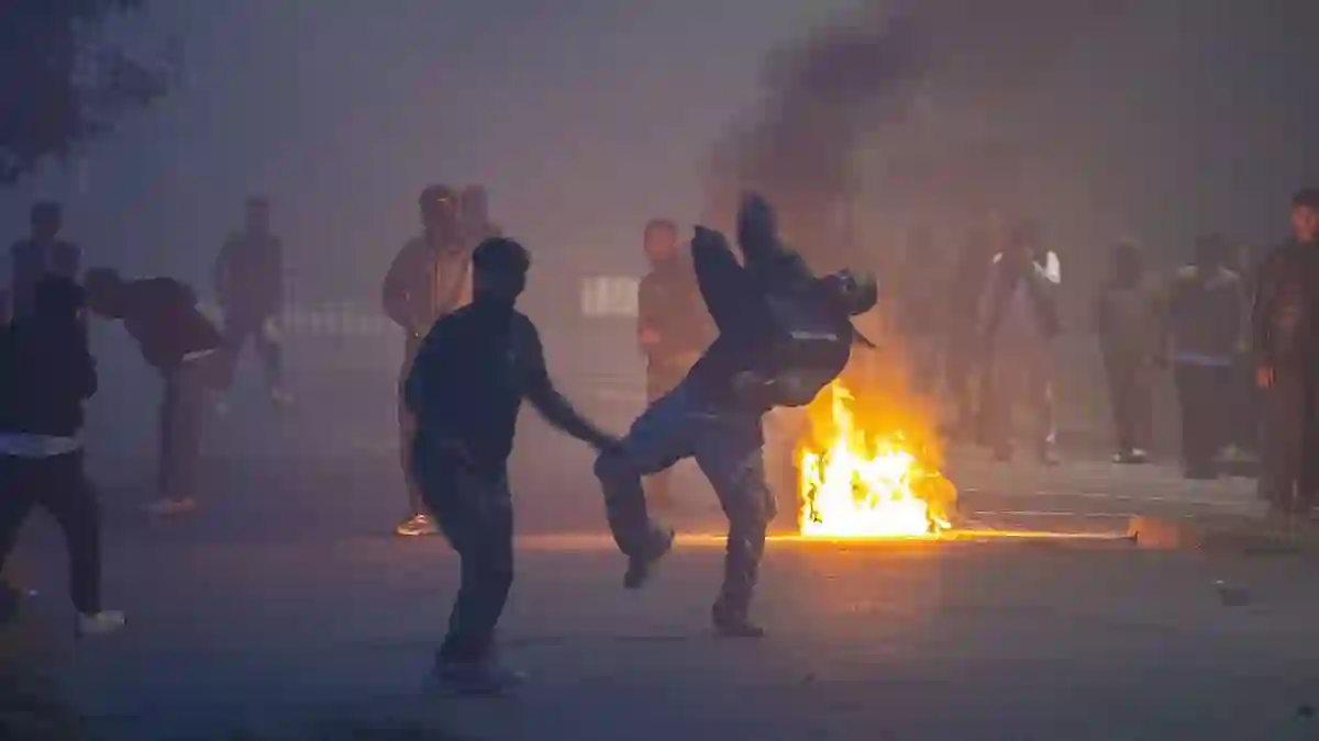Rioting migrants