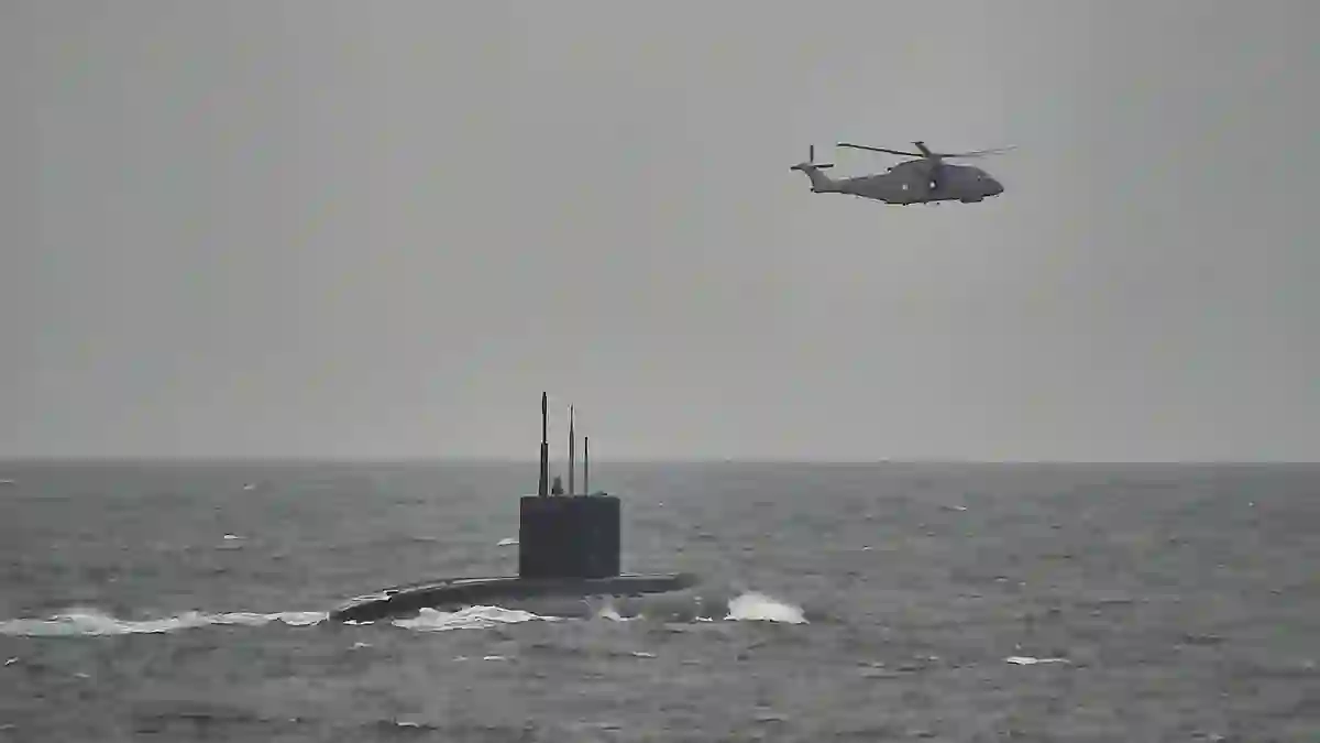 Royal Navy tracks Russian attack submarine as it travels through the North Sea and enters the English Channel near British waters