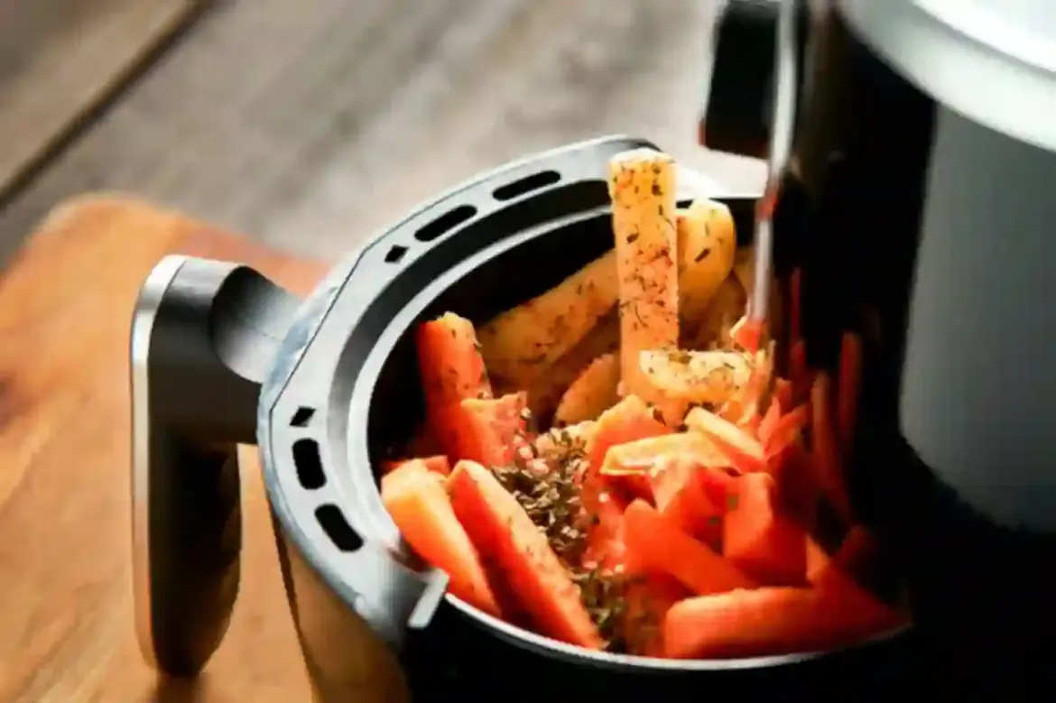 Air Fryers Sweep South African Kitchens While Experts Warn of Five Foods You Should Never Cook in Them