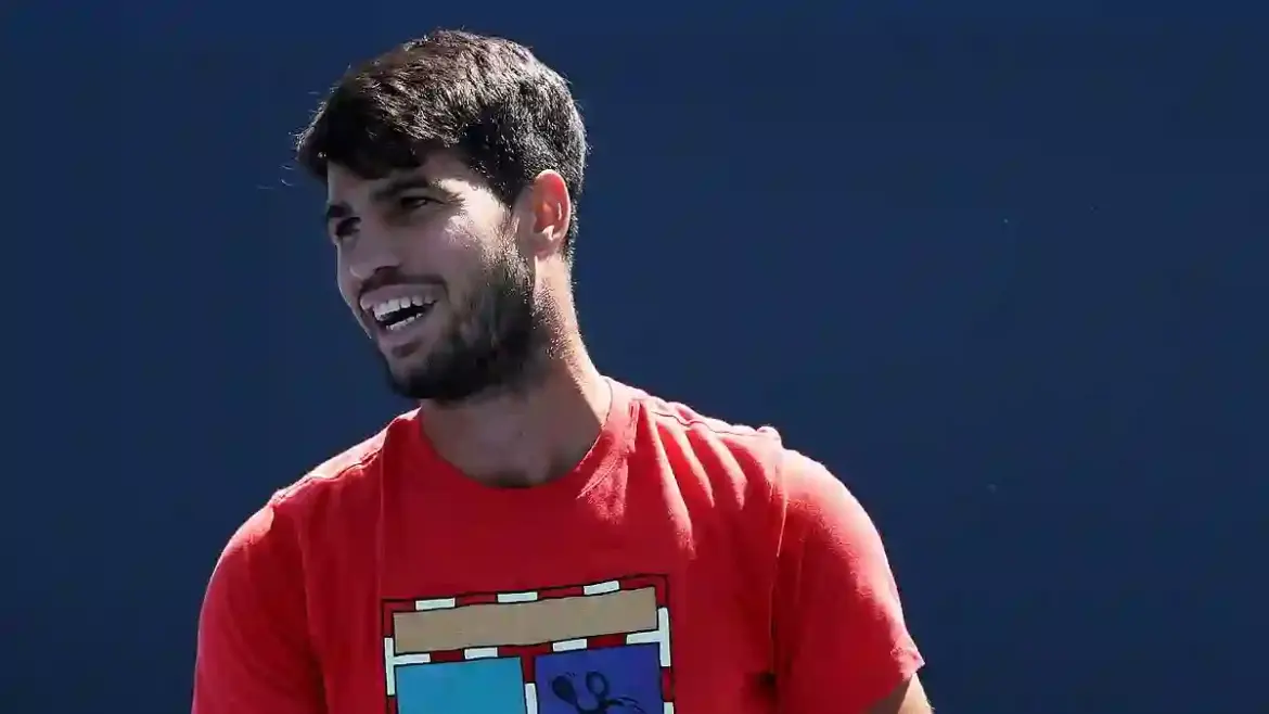 Carlos Alcaraz debuts a surprise buzz cut as he arrives at Flushing Meadows for his US Open opener in New York