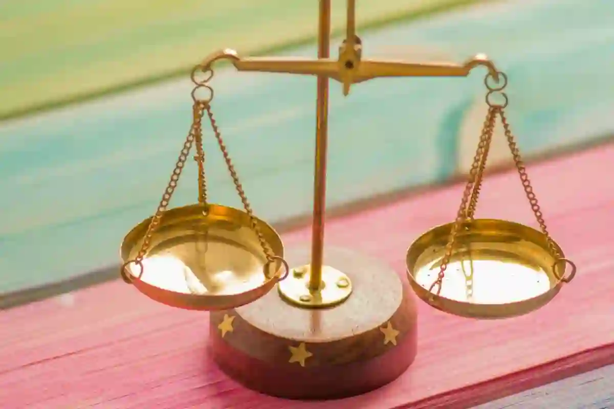 Durban court sentences three men to ten years in prison for brutally attacking off duty police officer in Amanzimtoti