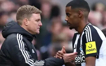 Eddie Howe and Alexander Isak