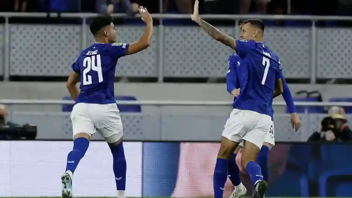 Everton Secures Convincing Victory Over Mansfield at New Stadium in First EFL Cup Match of the Season