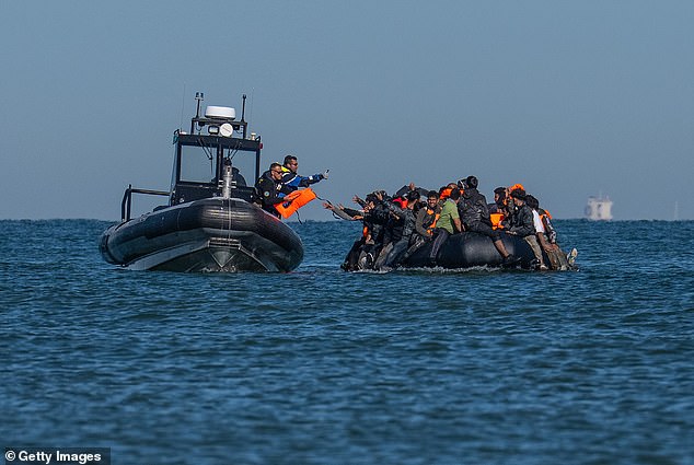 Starmer’s migrant crackdown pledge faces fresh hurdle as crisis in Paris threatens French plan to intercept small boats near their shores