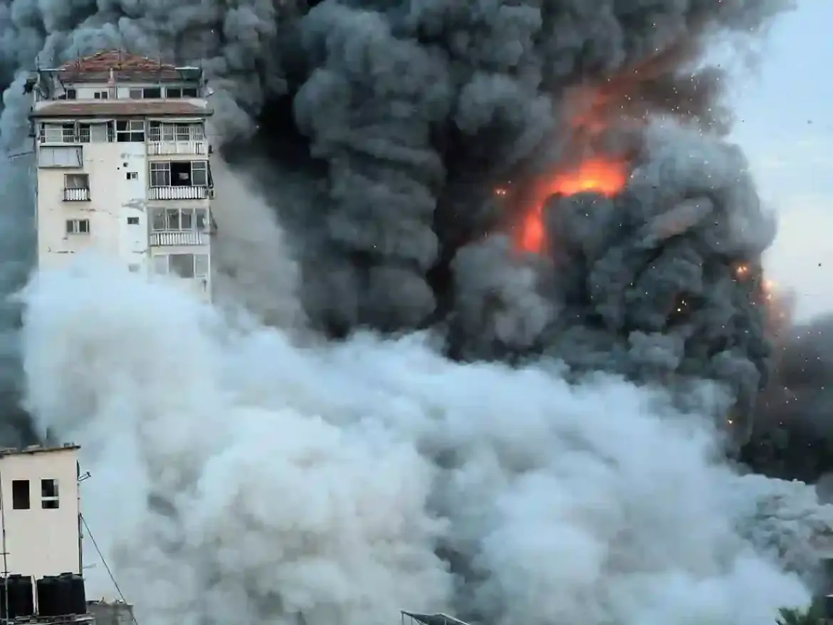 Israeli Airstrike Kills Journalists and Civilians at Nasser Hospital in Khan Younis Gaza