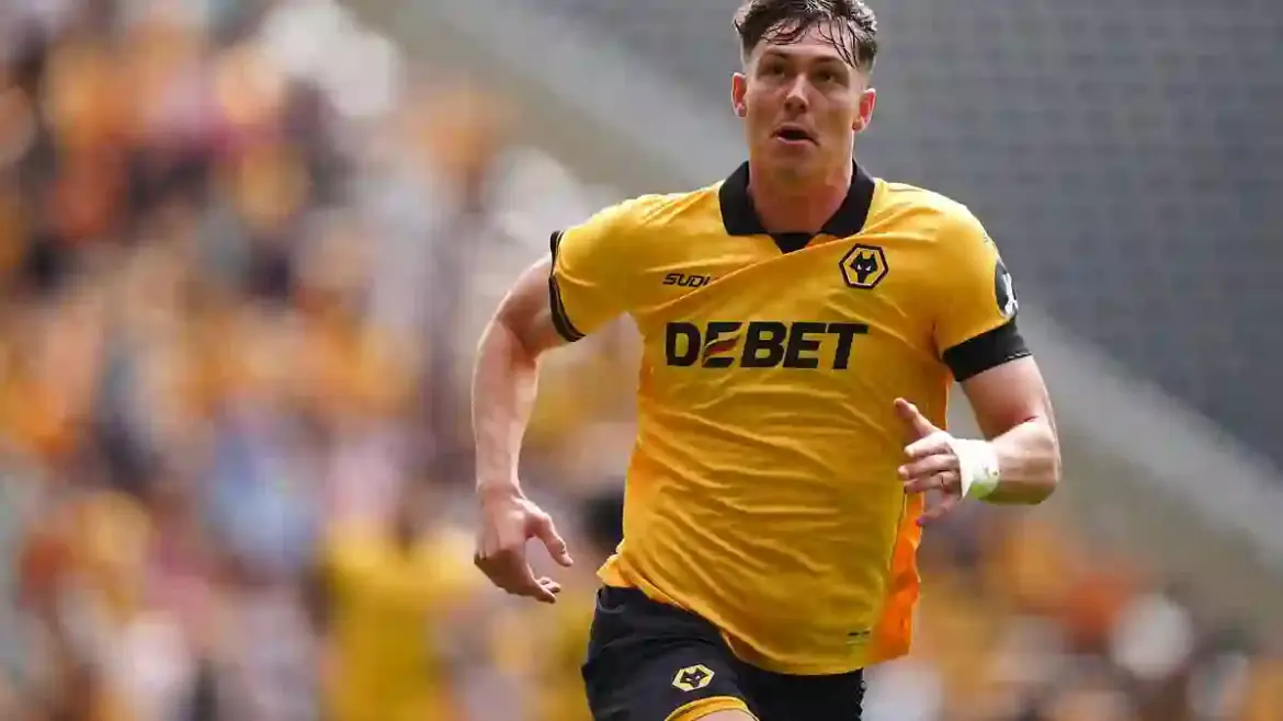 Jorgen Strand-Larsen Set to Miss Wolves Match Against Everton as Newcastle Pushes for Big-Money Transfer