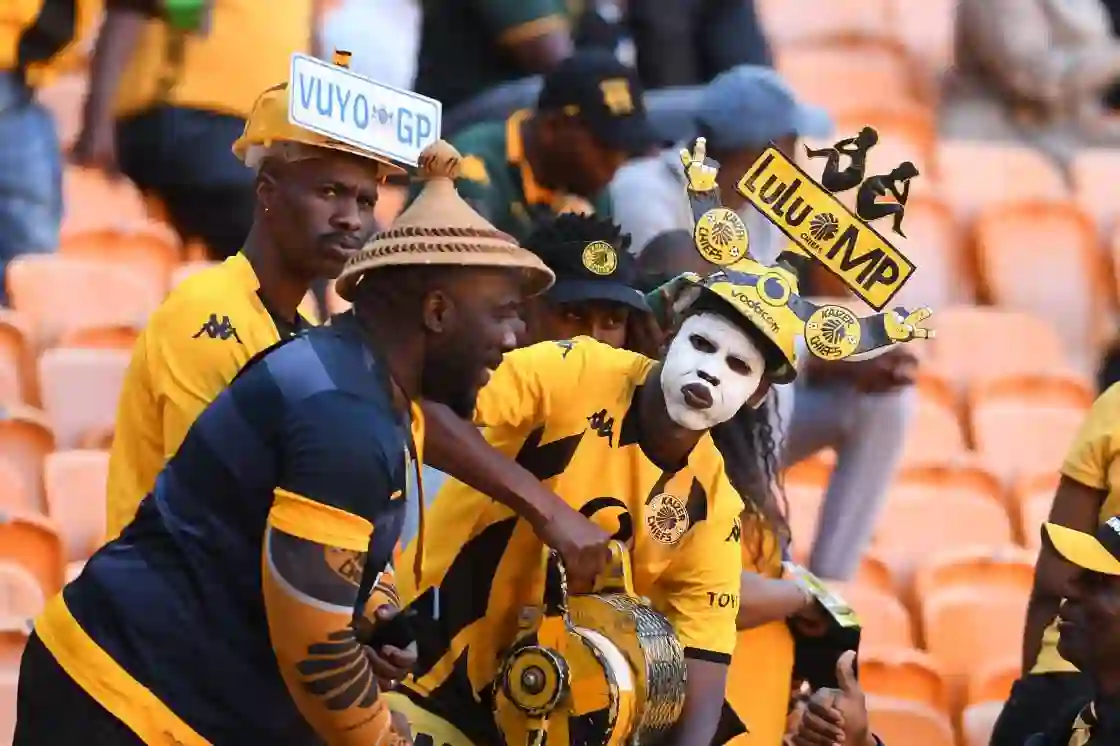 Kaizer Chiefs Secure Promising New Goalkeeper While Cape Town Spurs CEO Criticizes Transfer Practices in South Africa