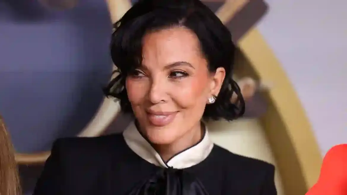 Kris Jenner stuns fans with her youthful new look at the Wizard of Oz premiere in Las Vegas following a $100,000 facelift