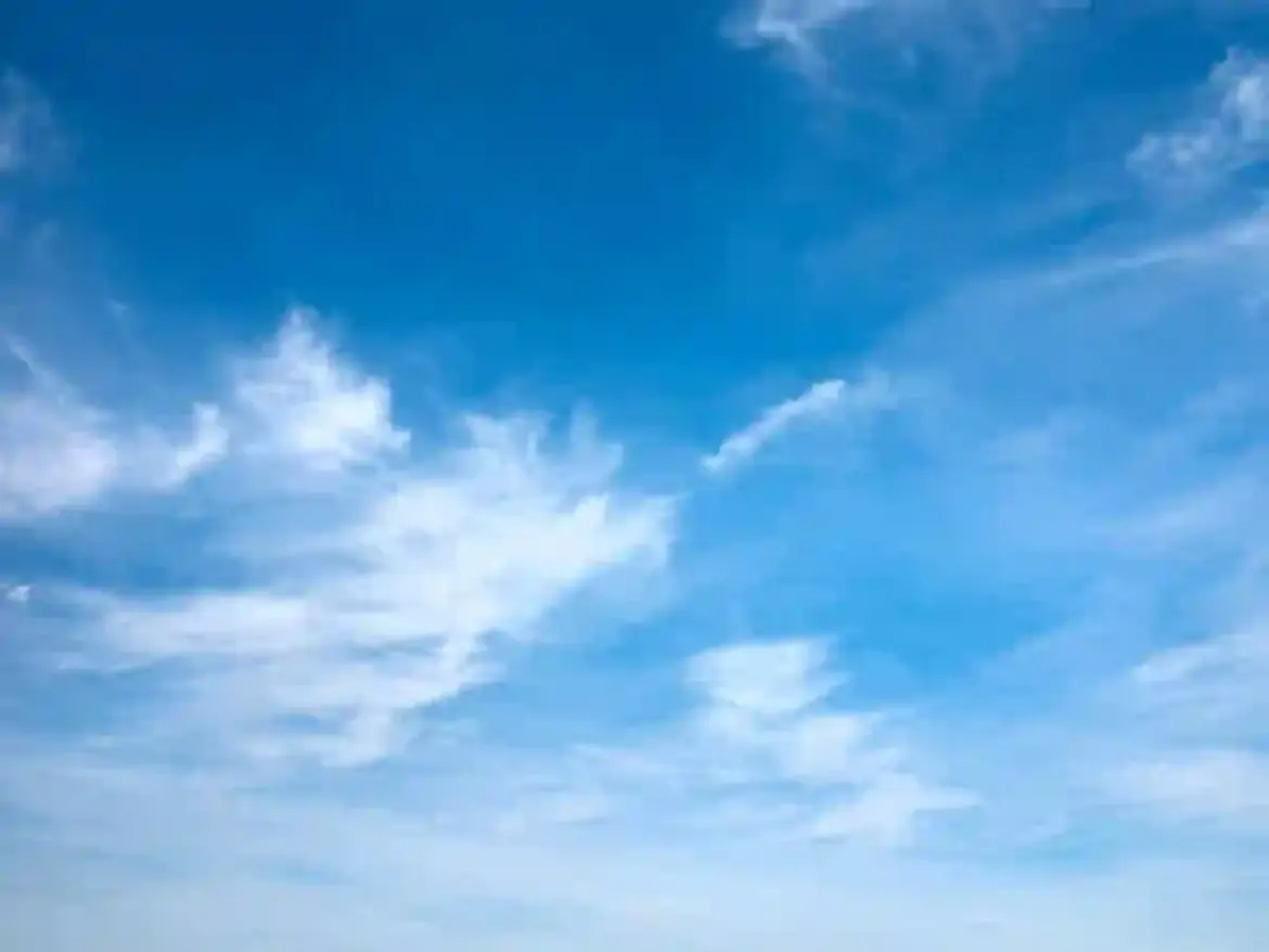KwaZulu-Natal Residents Experience Cloudy and Drizzly Morning While Forecasters Predict Sunny Afternoon Across Coastal Areas