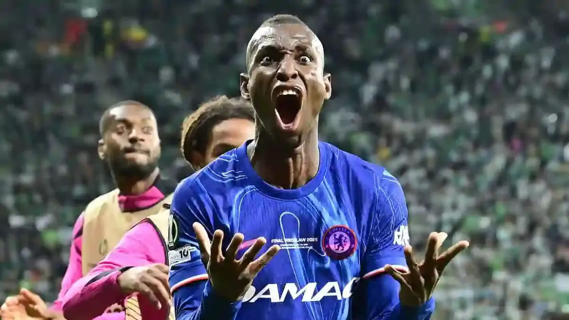 Chelsea Consider Loaning Nicolas Jackson with Obligation to Buy Amid Transfer Window Drama in England