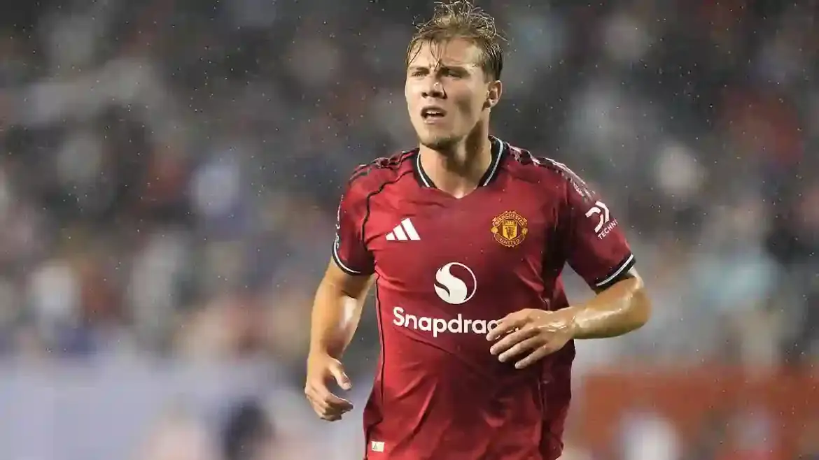 Scott McTominay Urges Former Manchester United Teammate Rasmus Hojlund to Consider Transfer to Napoli in Italy