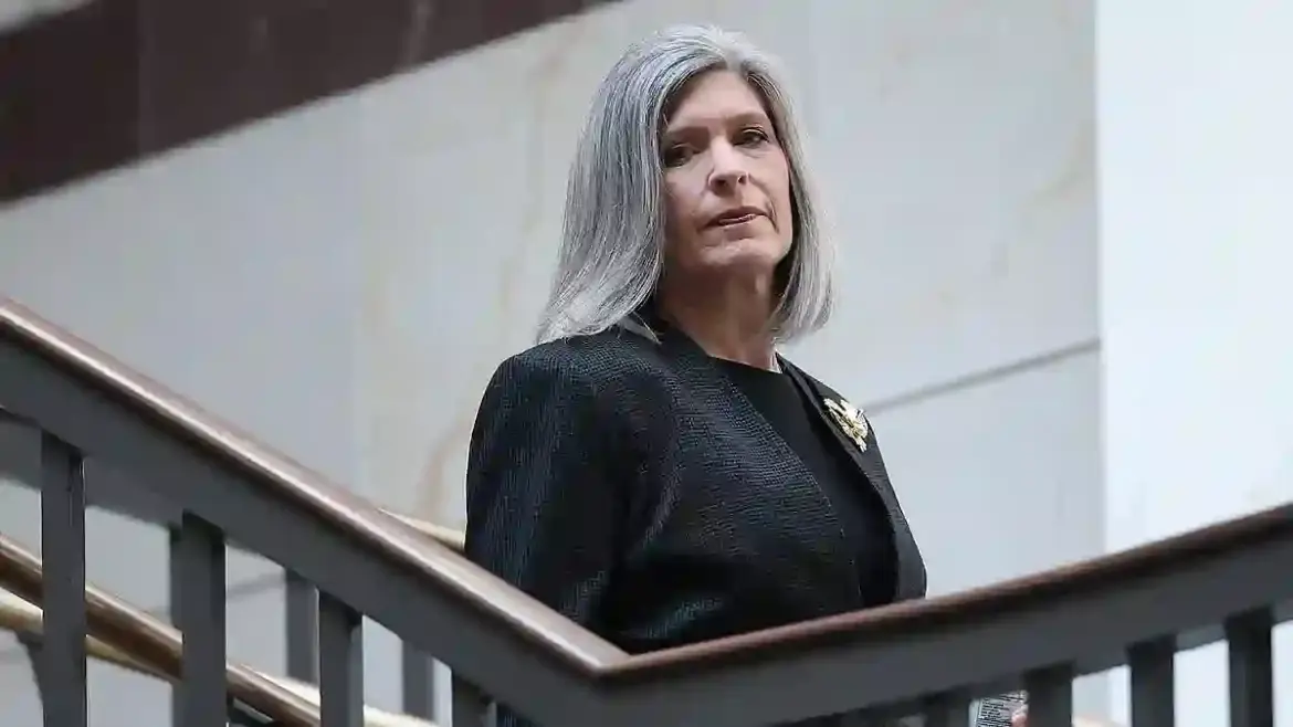 Senator Joni Ernst announces she will not seek reelection in Iowa leaving Washington political observers stunnedannounces she will not seek reelection in Iowa leaving Washington political observers stunned