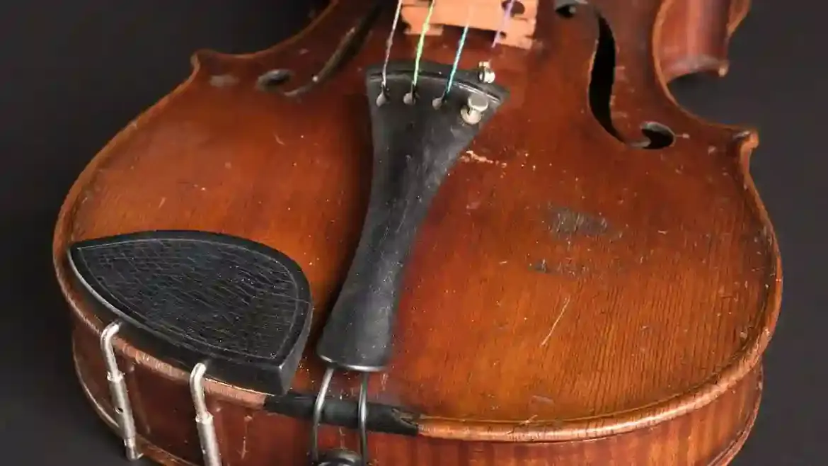 Albert Einstein’s First Violin That He Hid From Nazis Is Set to Sell for £300,000 at Auction in Cirencester Gloucestershire