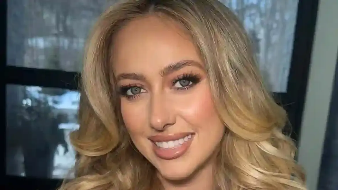 Brittany Mahomes Shares Her Glamorous Wardrobe and Beauty Secrets with Fans During Kansas City Social Media Spotlight