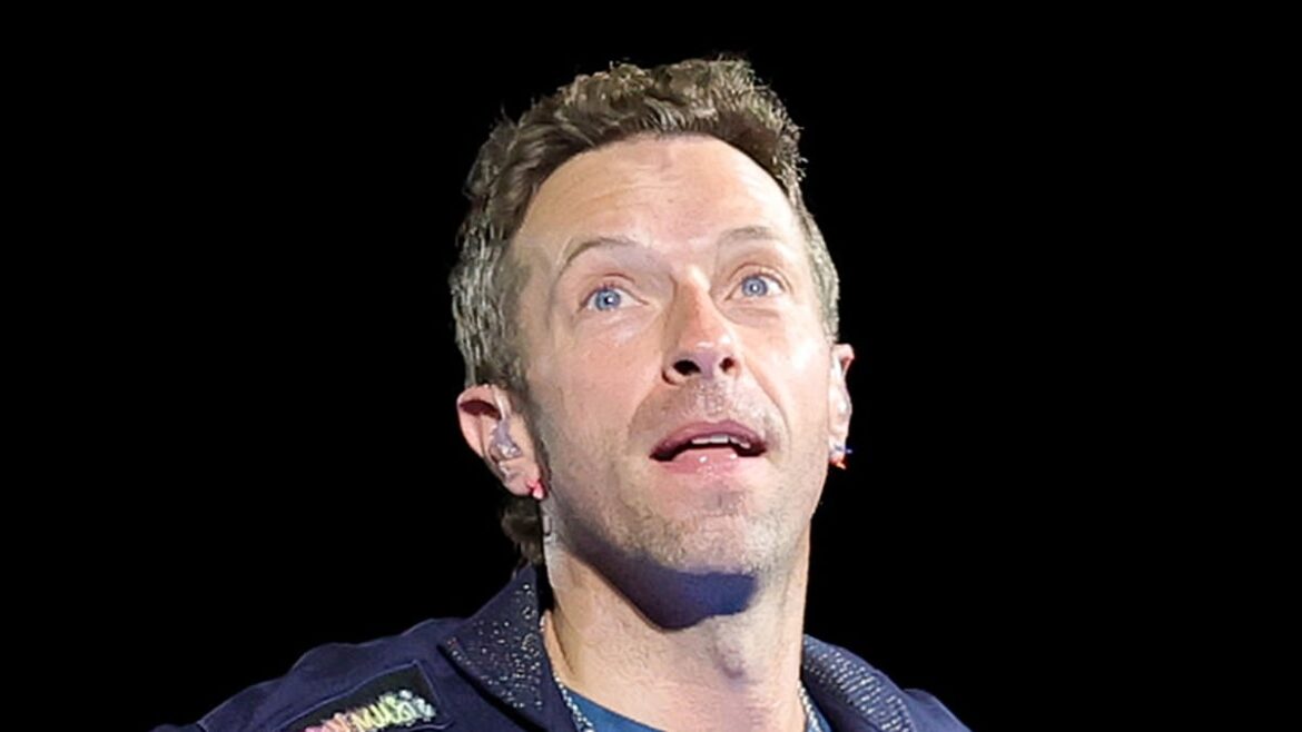 Chris Martin Urges Wembley Stadium Crowd to Send Love to Charlie Kirks Family During Coldplay Tour Finale in London