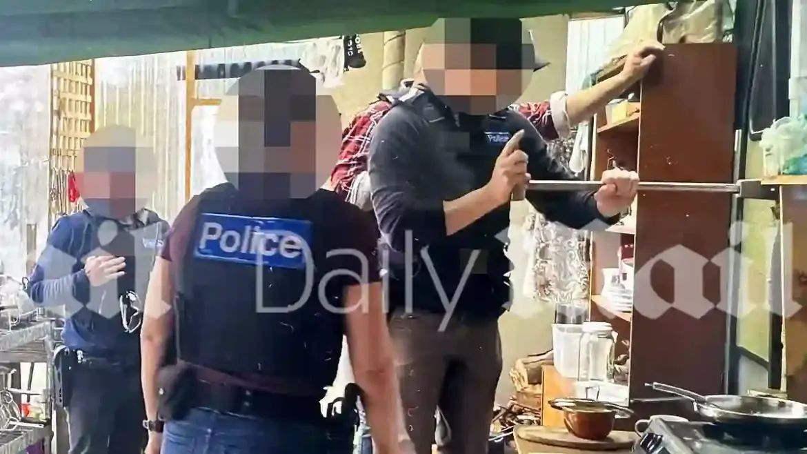 Dezi Freeman Opens Fire on Police Officers During Deadly Siege Inside Bus in Porepunkah Australia