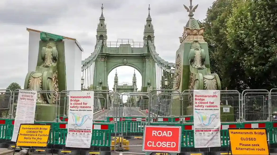 Hammersmith Bridge remains closed to cars as London residents endure six years of gridlock and political inaction