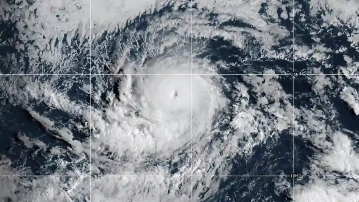 Hurricane Kiko strengthens into a Category 4 storm as it moves closer toward Hawaii with powerful 145 mph winds