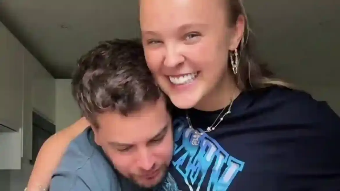 JoJo Siwa Opens Up About Moving On From Kath Ebbs and Discussing Wedding Plans With Chris Hughes in the United KingdomOpens Up About Moving On From Kath Ebbs and Discussing Wedding Plans With Chris Hughes in the United Kingdom