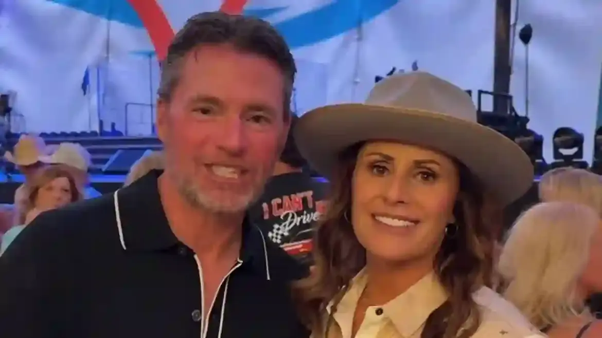 Concertgoer suffers sudden photosensitive seizure during Kenny Chesney show at the Las Vegas Sphere leaving husband unconscious