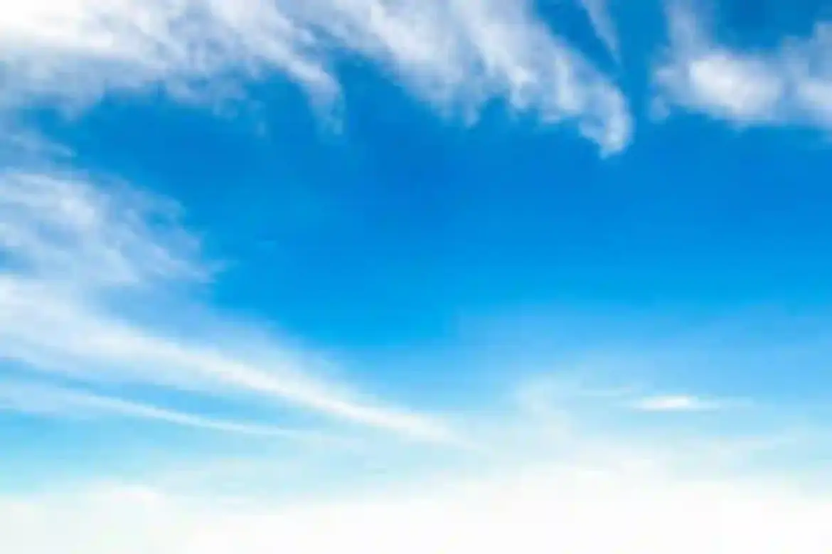 KwaZulu-Natal Residents Face Milder Coastal Temperatures While Inland Towns Battle Soaring Heat and Fire Risks