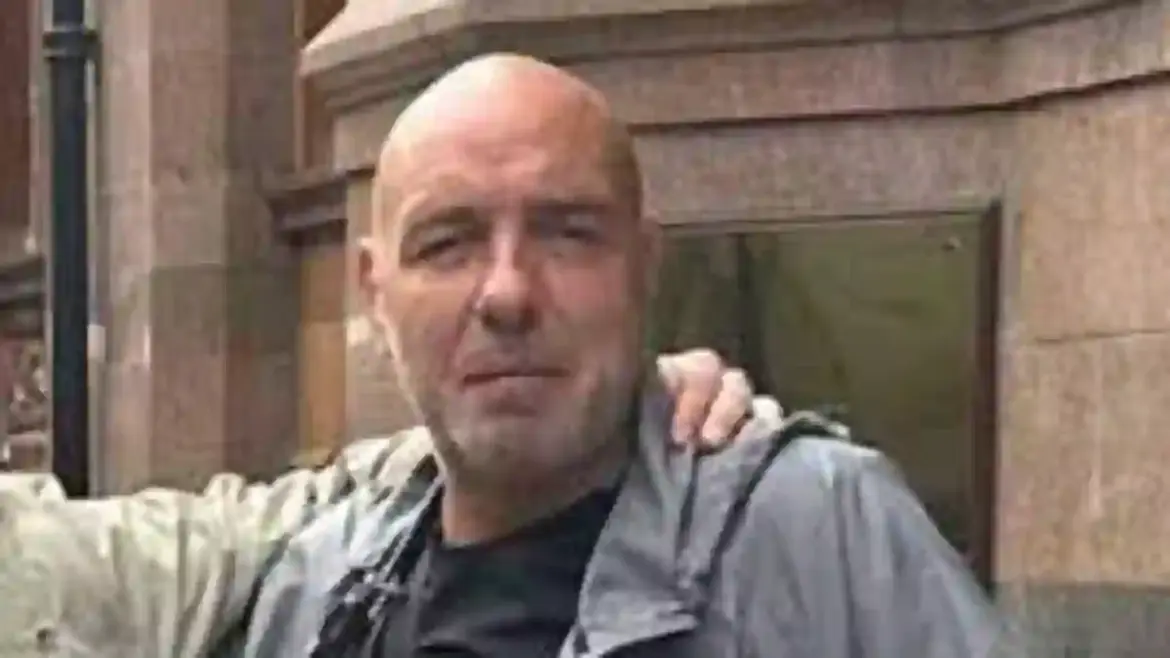 Lee Twamley Faces Backlash After Campaigning for British Flags in Manchester Despite Criminal Record for Smuggling Migrants