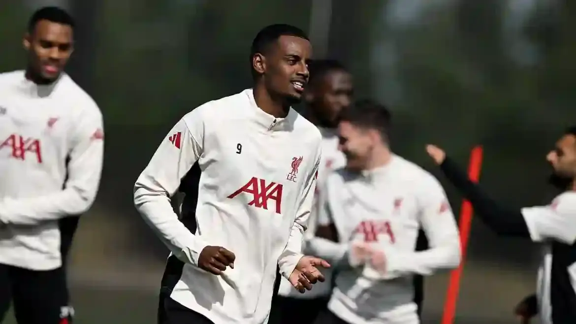 Liverpool Manager Arne Slot Sends Guidance to Alexander Isak as Striker Begins Gradual Integration at AXA Training Centre