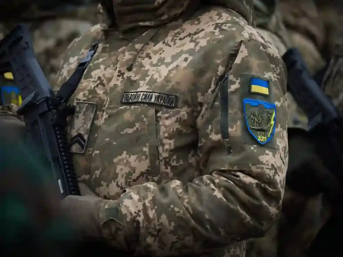 Military historian warns Mexican drug cartels could be sending women to Ukraine to train as drone operators in combat zones