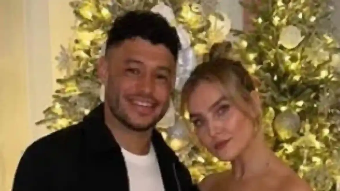 Perrie Edwards Reveals How Fiancé Alex Oxlade-Chamberlain Was Traumatised by Baby Loss in UK as She Opens Up About 22-Week Miscarriage