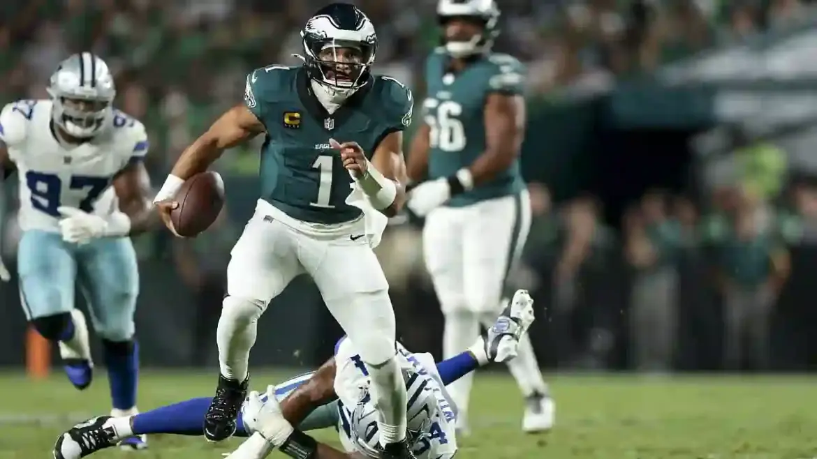 Philadelphia Eagles Struggle Through Penalties and Weather Delays to Edge Dallas Cowboys in Season Opener at Lincoln Financial Field