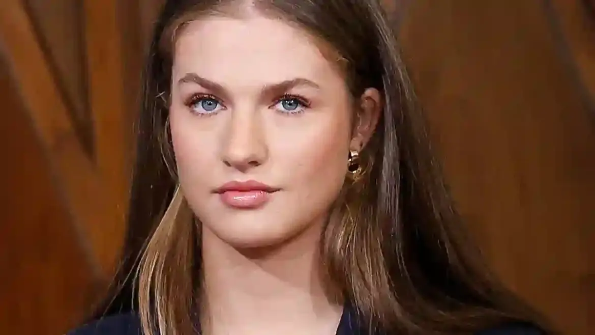 Princess Leonor Makes First Official Visit to Palacio del Gobierno de Navarra with Queen Letizia and King Felipe in Northern Spain