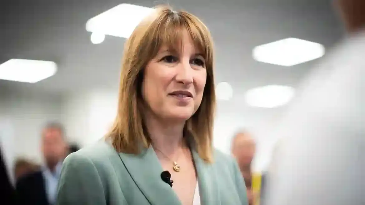 Rachel Reeves Confronts Economic Challenges as Core Inflation Eases Slightly Across the United Kingdom