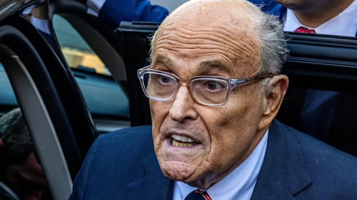 Teen driver crashes into Rudy Giuliani’s car and leaves the former New York mayor seriously injured in New Hampshire