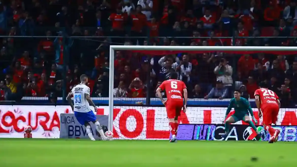 Sergio Ramos Sees His Panenka Penalty Saved as Monterrey Suffers Humiliating 6-2 Defeat Against Toluca in Liga MX