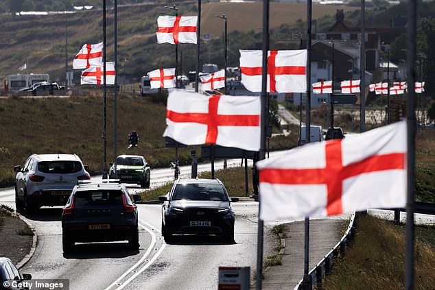 Americans rally behind British campaigners as debate over flying Union Jack and St George’s Cross intensifies across towns in England