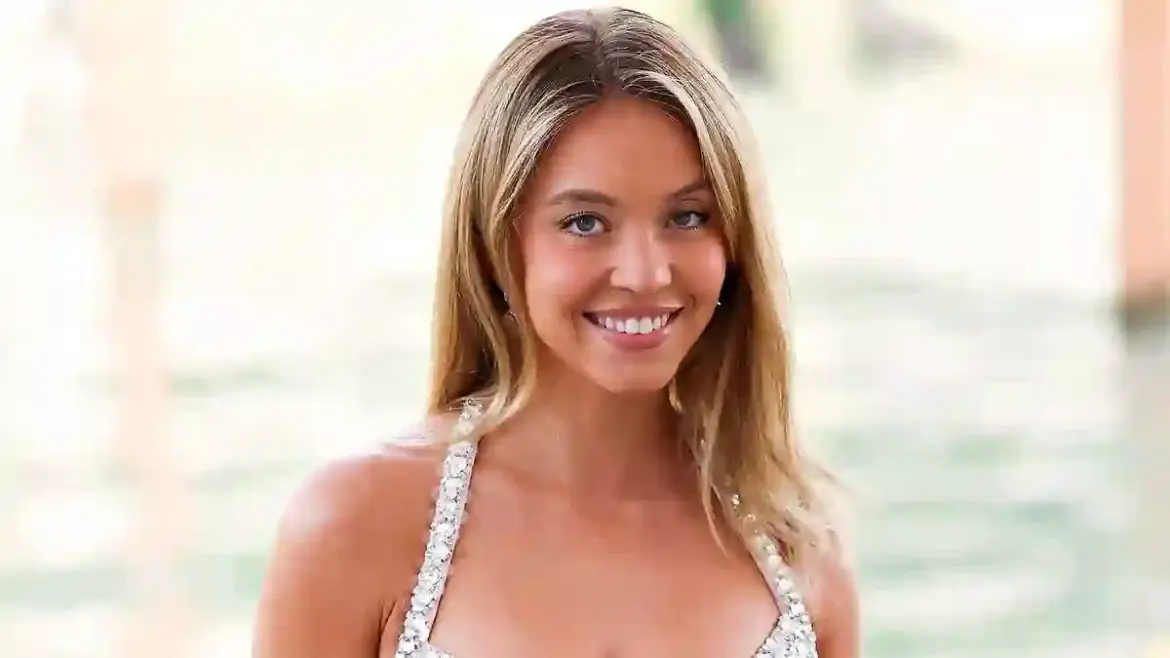 Sydney Sweeney enjoys a Lake Tahoe holiday getaway with record executive Scooter Braun as their casual romance in California continues to grow