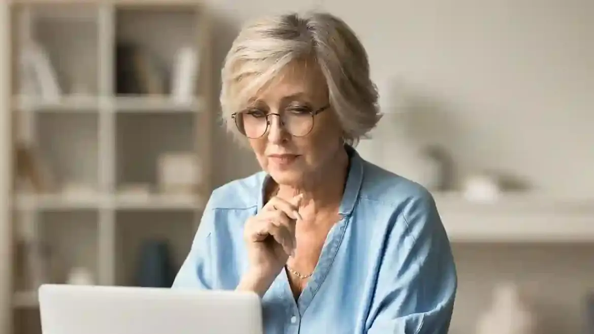Retirees in the UK struggle to decide between larger lump sum and higher monthly pension as financial pressures mount