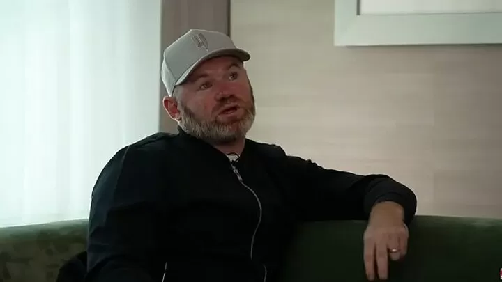 Wayne Rooney admits he would have been sacked for blunt dressing room talks if he played in the current Manchester United squad at Old Trafford