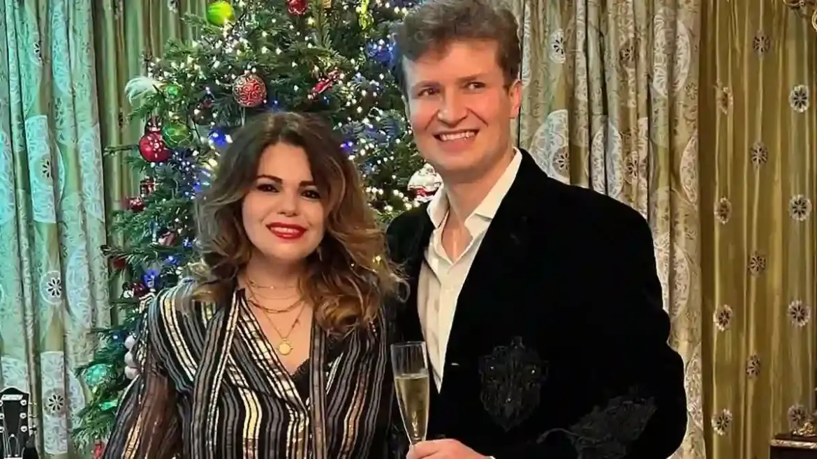 Former Team GB rower William Woodward Fisher prepares to resell moth infested Notting Hill mansion in west London after £33 million refund court ruling
