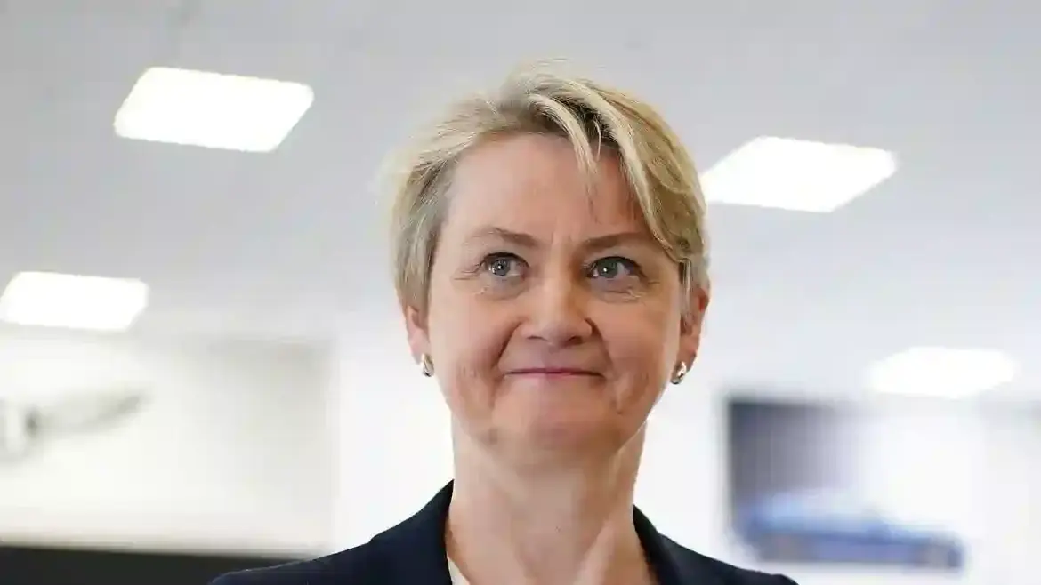 Yvette Cooper struggles as Home Office faces record 50,000 migrant crossings in Britain after Labour scrapped Rwanda plan