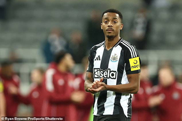 Joe Willock Prank on Social Media Triggers On Air Confusion as BBC Presenter Discusses Midfielder Being Lost in York Maze